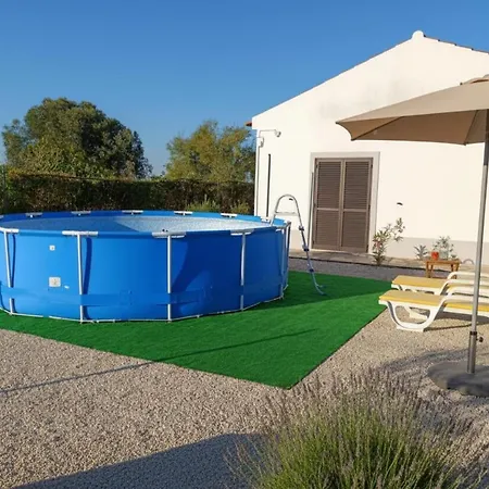 Moradia De Campo Isolada Com Piscina A 5km Da 阿尔坎塔里利亚