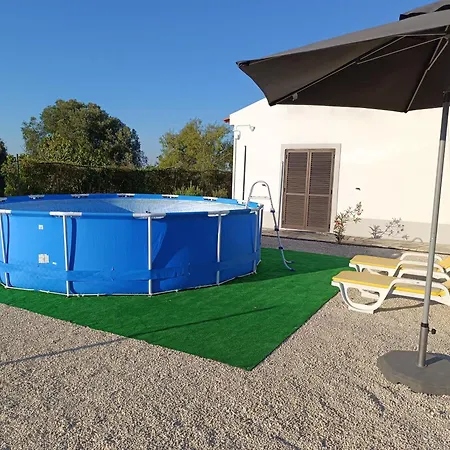 Moradia De Campo Isolada Com Piscina A 5km Da